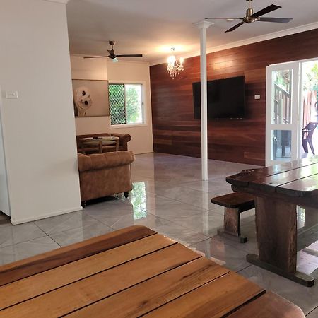 Travellers Paradise Cairns Exterior foto Interior of the house