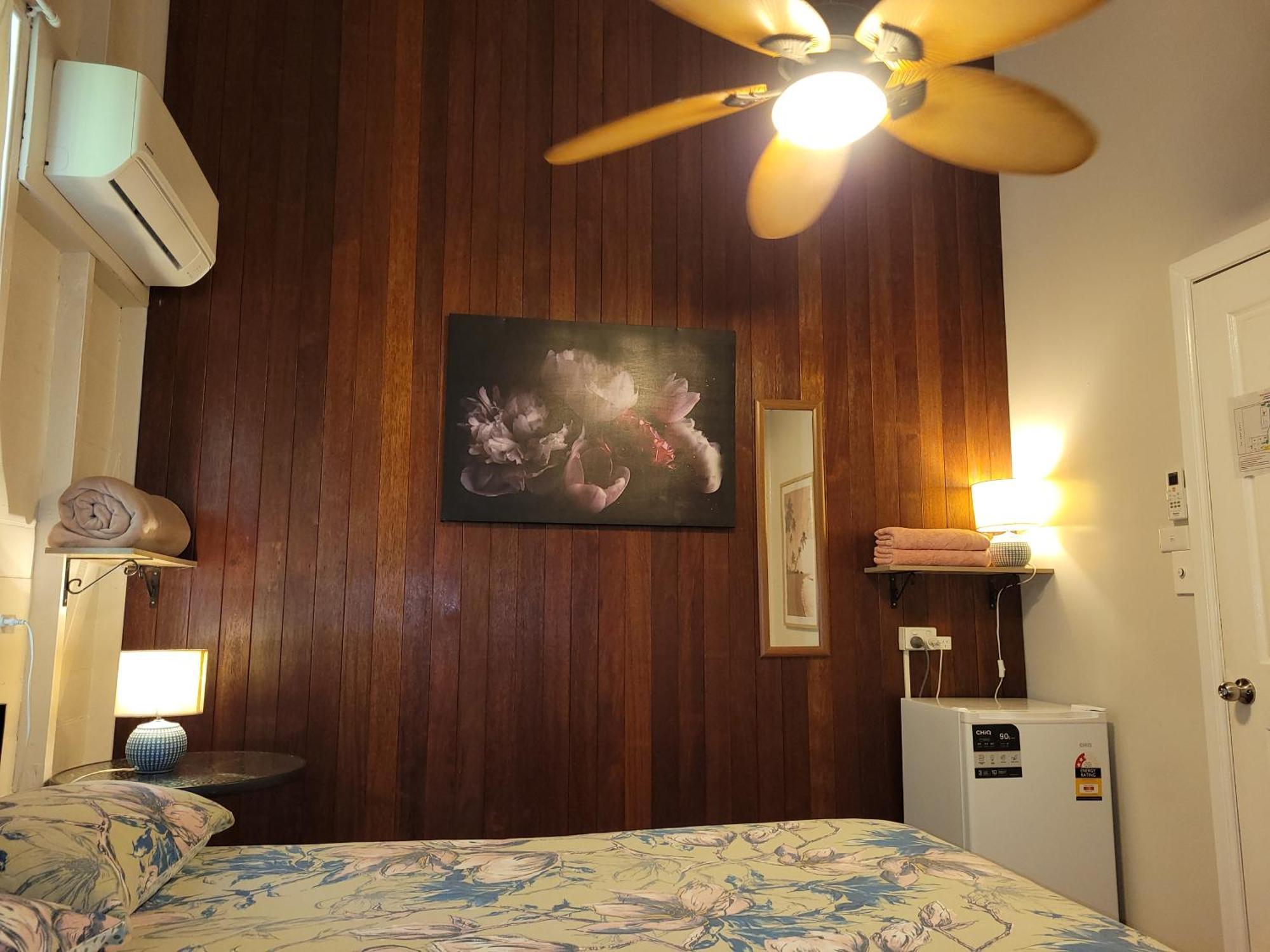 Travellers Paradise Cairns Exterior foto A room at the hotel