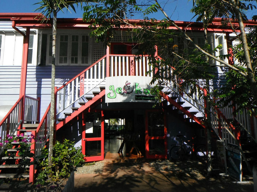 Travellers Paradise Cairns Exterior foto The former home of the Australian Institute of Tropical Medicine, now the Australian Institute of Tropical Medicine Museum